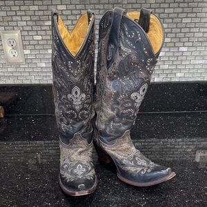 CORRAL Boots C2827  Fleur De Lis design embellished w/crystals & studs EUC